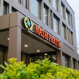 Hotel Nash Pratik ***