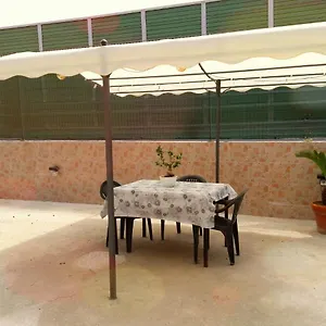 Couette-café Breakfast In, Naples