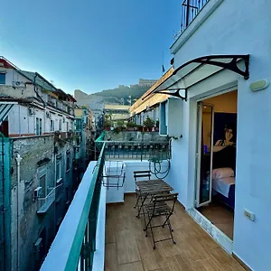 Couette-café Nea Terrace, Naples