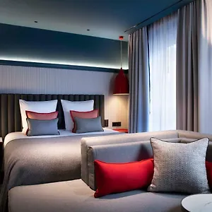 Hotel D ****