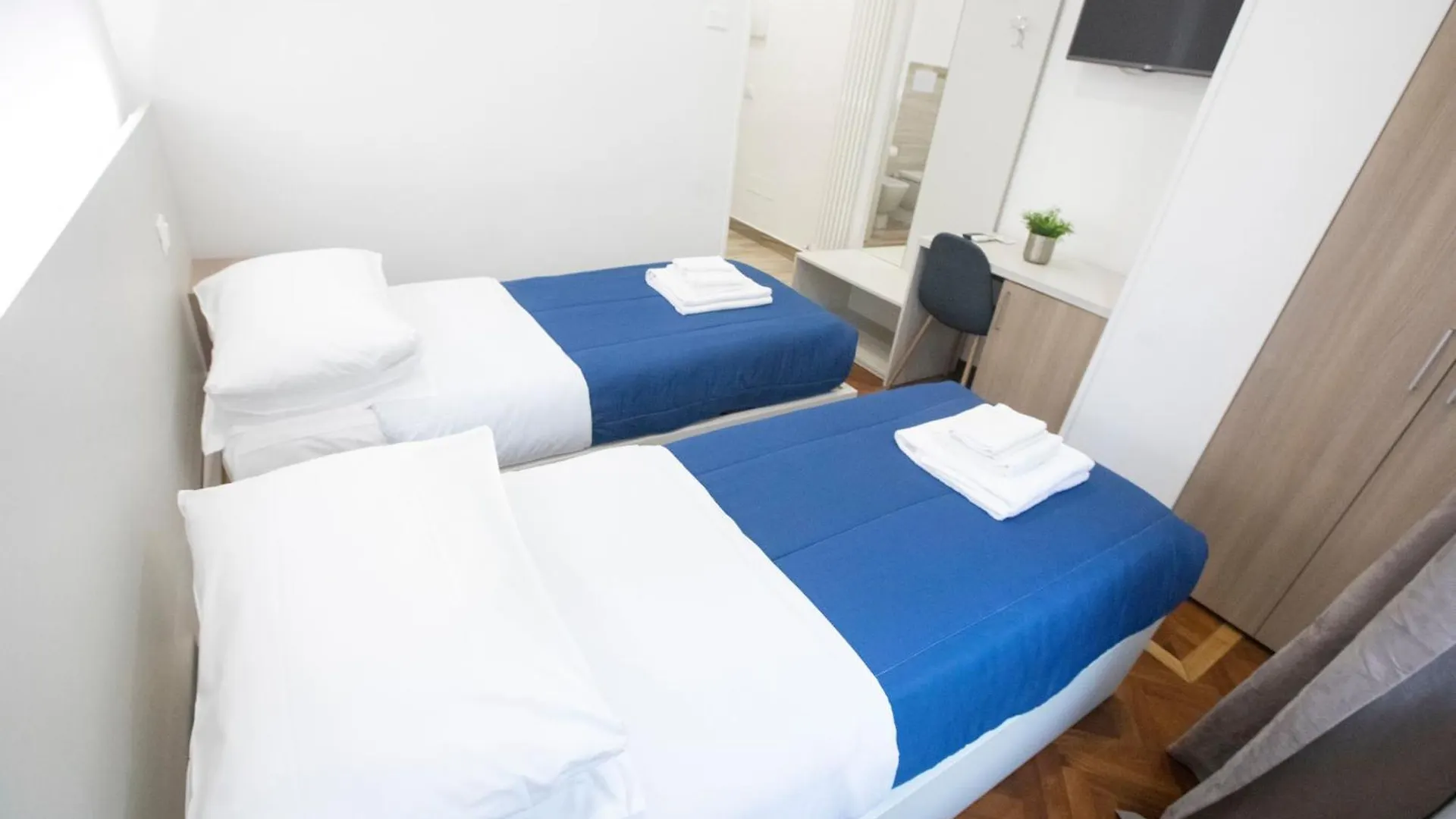 Nocleg ze śniadaniem Hall Inn B&B In Neapol