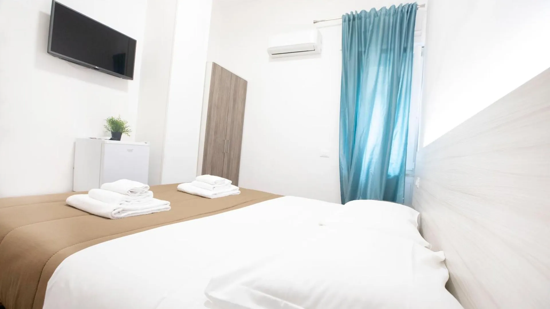 Hall Inn B&B In Naples location